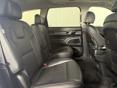 Used 2025 Kia Telluride S FWD image 14