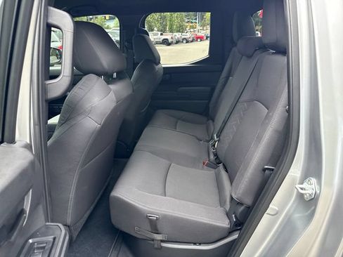 Used 2025 Toyota Tacoma SR5 AWD/4WD image 13