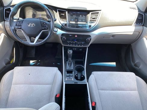 Used 2018 Hyundai Tucson Value AWD/4WD image 15