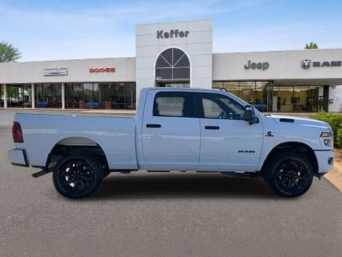New 2026 RAM 2500 Big Horn AWD/4WD image 6
