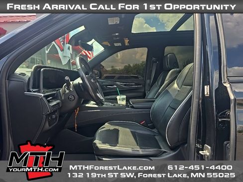 Used 2021 Cadillac Escalade Sport w/ LPO, Illumination Package AWD/4WD image 8