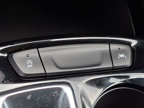 Used 2024 Chevrolet Trax LT w/ Driver Confidence Package image 25