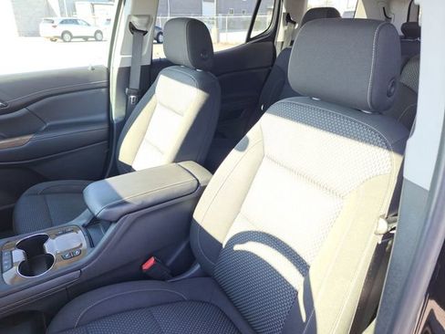 Used 2020 GMC Acadia SLE w/ Driver Convenience Package image 5