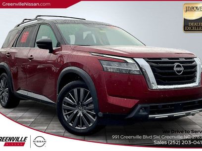 Used 2022 Nissan Pathfinder SL w/ SL Premium Package