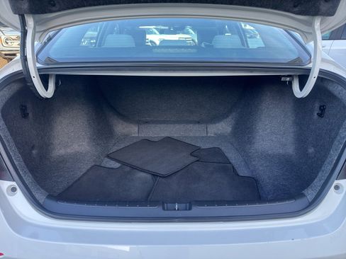 Used 2019 Honda Accord LX image 26