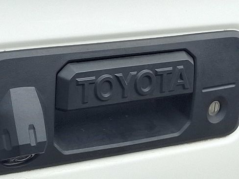 Certified 2022 Toyota Tacoma SR image 30