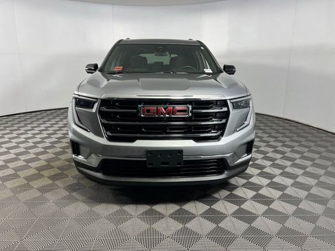 Used 2025 GMC Acadia Elevation image 7