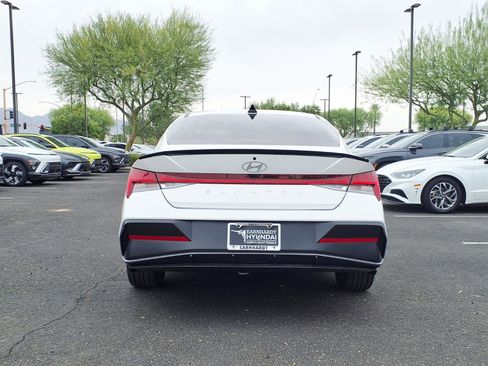 New 2026 Hyundai Elantra SEL Sport FWD image 5