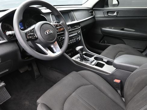 Used 2020 Kia Optima LX image 10