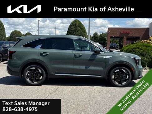 New 2026 Kia Sorento EX w/ EX Premium Package AWD/4WD image 6