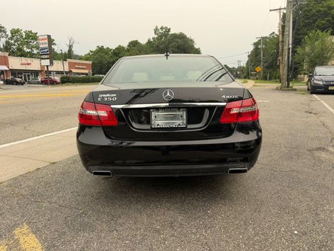 Used 2010 Mercedes-Benz E 350 4MATIC Sedan image 7