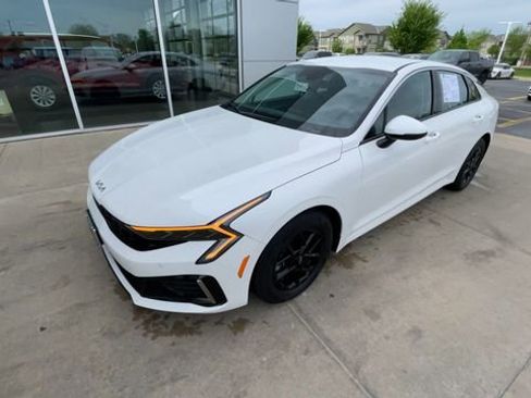 Used 2025 Kia K5 LXS FWD image 6