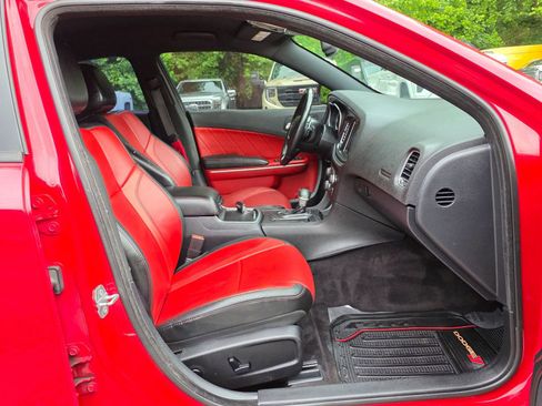 Used 2016 Dodge Charger R/T w/ Plus Group RWD image 27