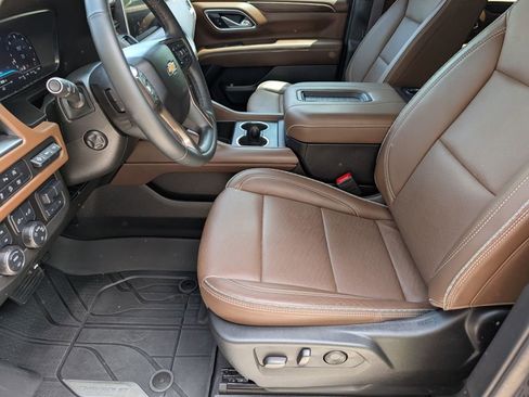 Used 2024 Chevrolet Tahoe High Country AWD/4WD image 20