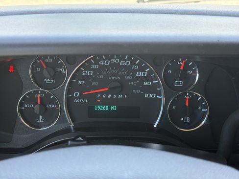 Used 2024 GMC Savana 2500 w/ Driver Convenience Package RWD image 21