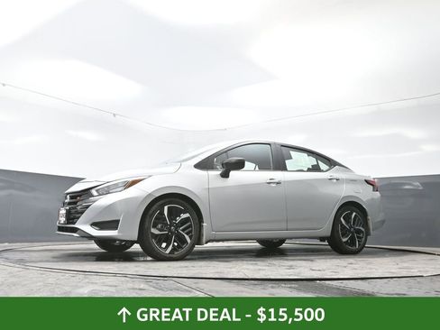 Used 2023 Nissan Versa SR w/ Trunk Package image 53