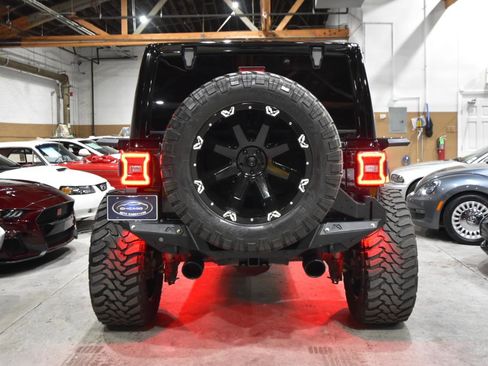 Used 2018 Jeep Wrangler Unlimited Rubicon image 14