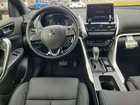 New 2025 Mitsubishi Eclipse Cross SEL image 8