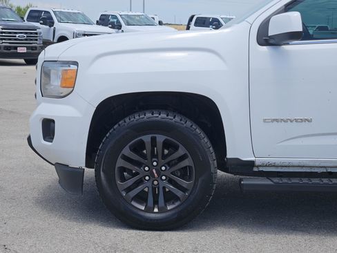 Used 2020 GMC Canyon SLE w/ Elevation Edition RWD image 9
