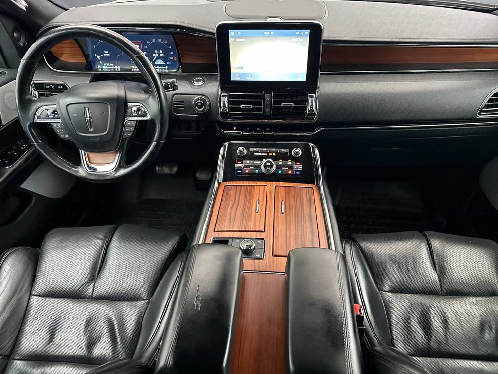 Used 2020 Lincoln Navigator Reserve AWD/4WD image 12