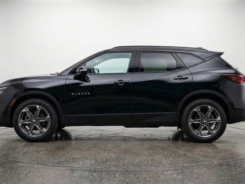 Used 2025 Chevrolet Blazer LT image 5