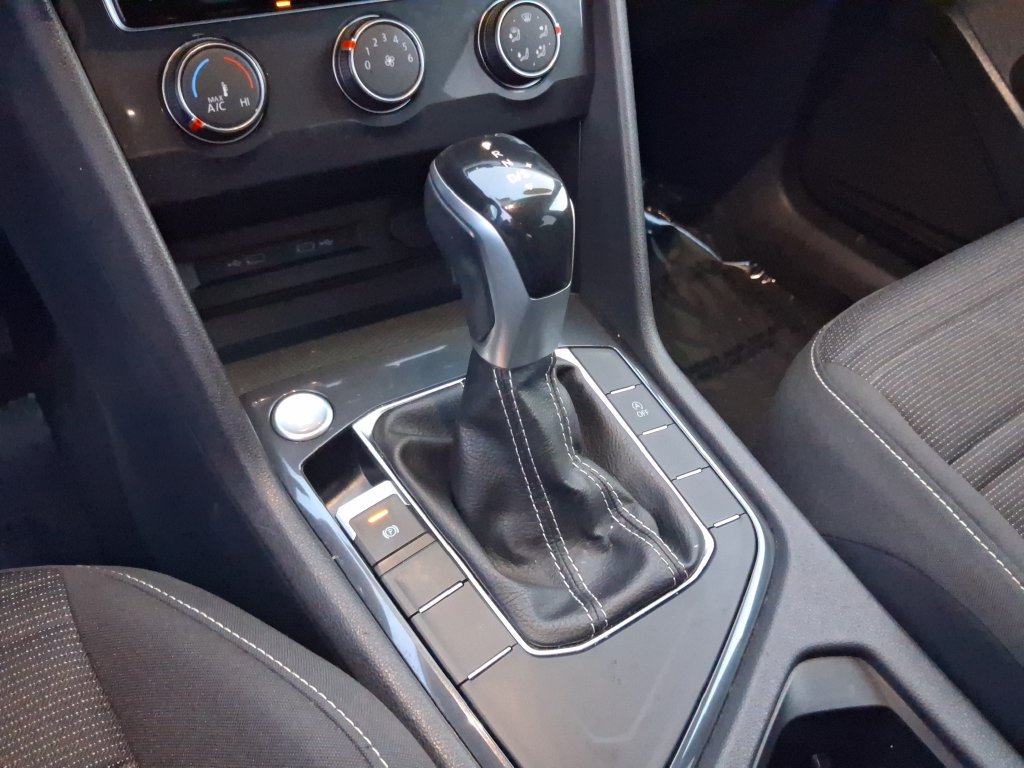 Certified 2022 Volkswagen Tiguan S FWD image 22