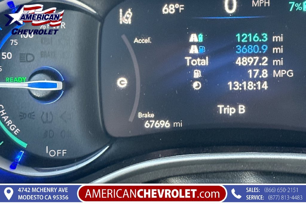 Used 2023 Chrysler Pacifica Touring-L FWD image 36