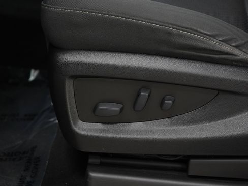 Used 2018 Chevrolet Silverado 1500 LT w/ All Star Edition AWD/4WD image 21