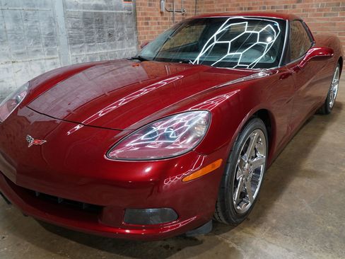 Used 2007 Chevrolet Corvette Coupe w/ Preferred Equipment Group image 22