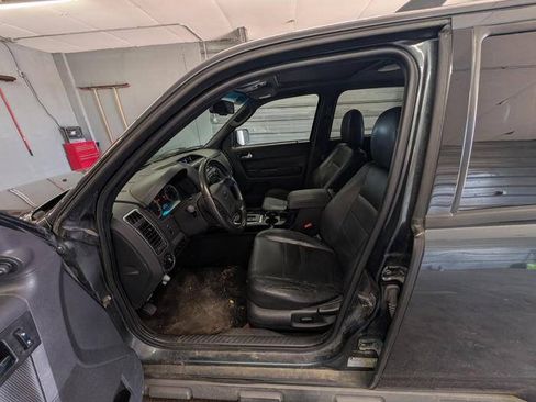 Used 2009 Ford Escape Limited FWD image 21