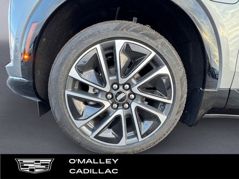 New 2026 Cadillac Optiq Sport 1 image 9