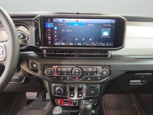 New 2026 Jeep Wrangler Sport AWD/4WD image 22