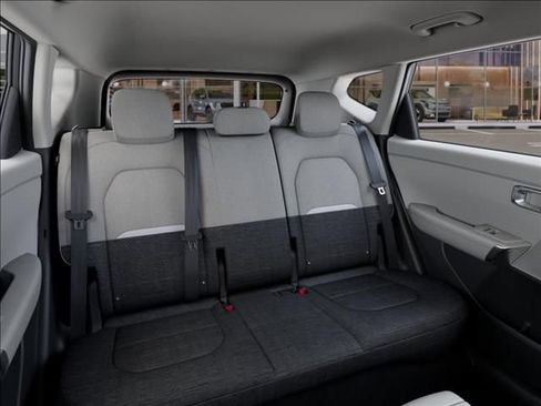 New 2027 Kia Seltos LX AWD/4WD image 16