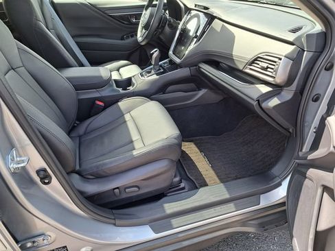 Certified 2025 Subaru Outback Limited AWD/4WD image 10