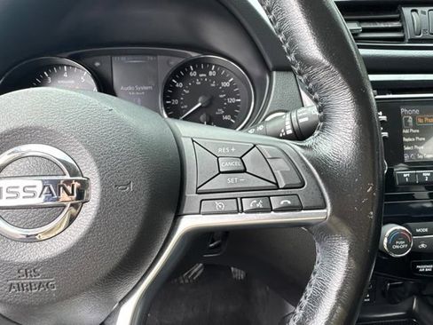 Used 2017 Nissan Rogue Sport SV w/ SV All-Weather Package AWD/4WD image 14
