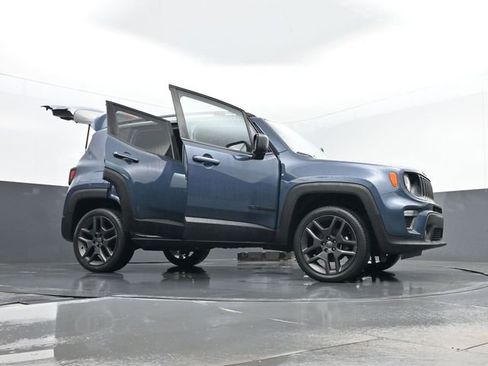 Used 2021 Jeep Renegade Latitude image 32