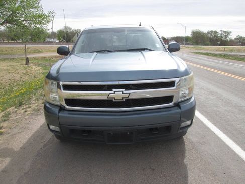 Used 2008 Chevrolet Silverado 1500 LTZ w/ Safety Package RWD image 9