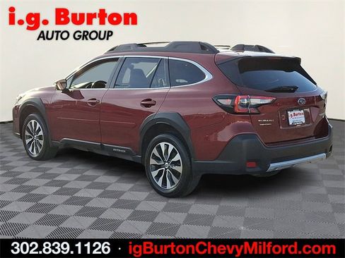 Used 2023 Subaru Outback Limited XT image 4