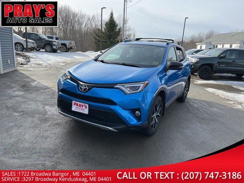 Used 2016 Toyota RAV4 SE image 1
