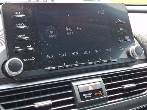 Used 2018 Honda Accord LX image 16