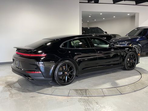 Used 2025 Porsche Panamera 4 image 30