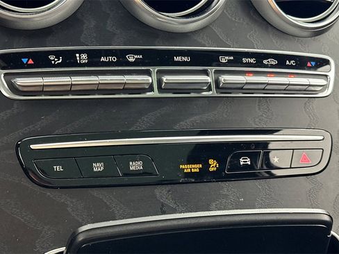 Certified 2022 Mercedes-Benz GLC 43 AMG 4MATIC image 23
