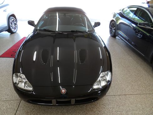 Used 2001 Jaguar XK8 Convertible RWD image 21