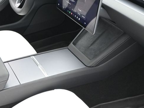 Used 2025 Tesla Model 3 Long Range RWD image 36
