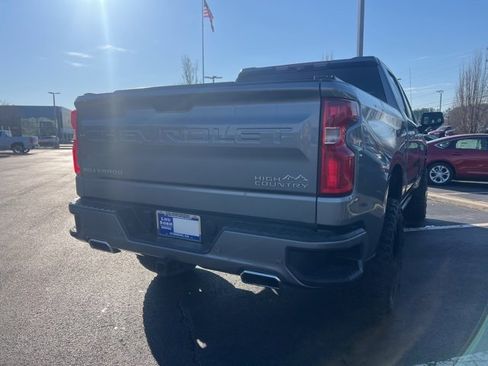 Used 2020 Chevrolet Silverado 1500 High Country w/ Technology Package image 7