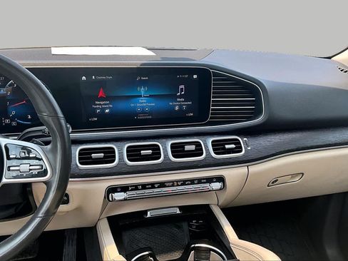 Used 2020 Mercedes-Benz GLE 350 4MATIC image 7