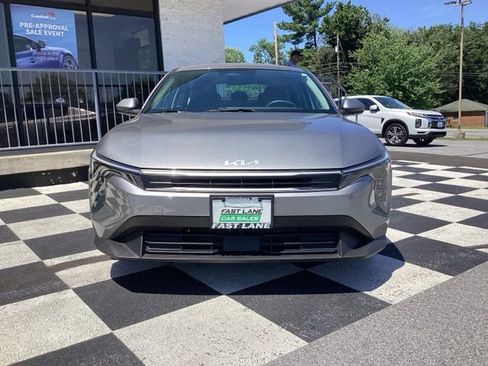Used 2025 Kia K4 FWD image 3