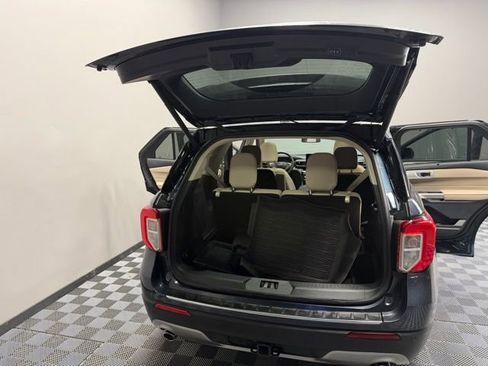 Used 2022 Ford Explorer Limited w/ Limited Technology Package image 23