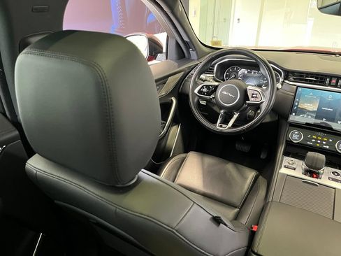 Used 2022 Jaguar F-PACE S AWD/4WD image 38
