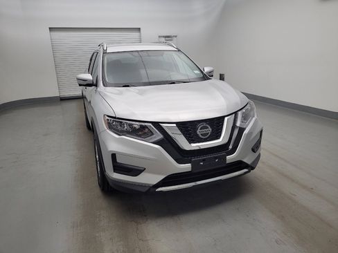 Used 2018 Nissan Rogue SV w/ Premium Package AWD/4WD image 14